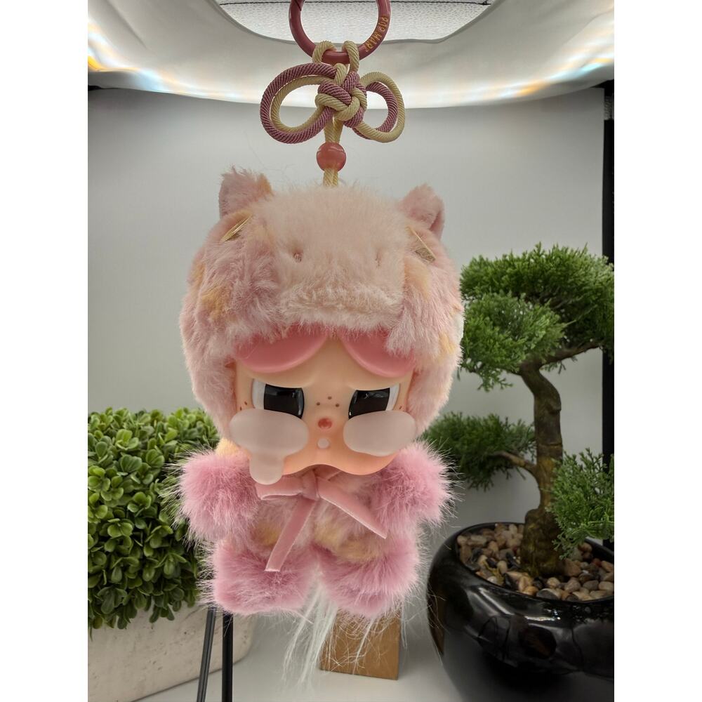POP MART Confirmed Crybaby plush pendant from the "Have a Good Run" Sweet Love - Picture 3 of 5
